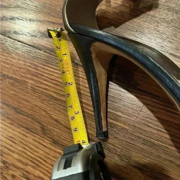 Givenchy Black Leather Stiletto Vintage Classic Spike Mary Jane Heels Size 41 - Picture 10 of 11